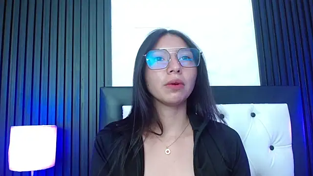 Snapshot of kendall_saenz chatting on 24, 10, 2025 kendall saenz online show from 24, 10, 2025