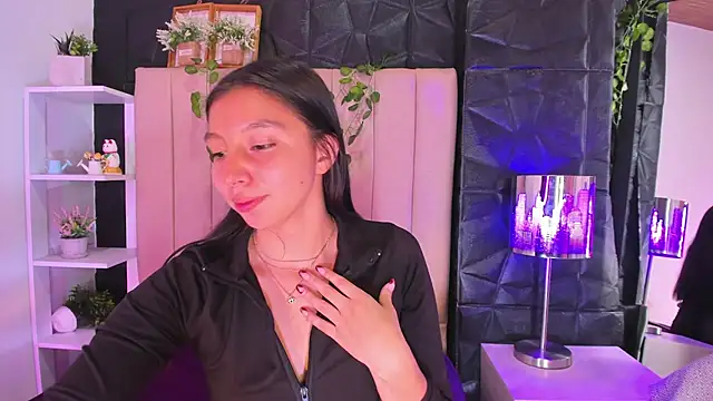 Snapshot of kendall_saenz chatting on 22, 11, 2025 kendall saenz online show from 22, 11, 2025