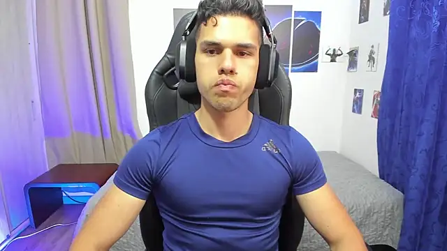 Snapshot of JacobKirito chatting on 4, 1, 2025 JacobKirito online show from 4, 1, 2025