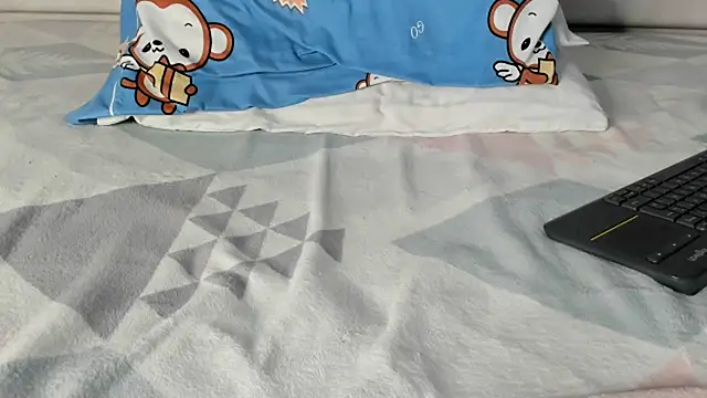 Snapshot of maybelline69 chatting on 9, 3, 2025 maybelline69 online show from 9, 3, 2025