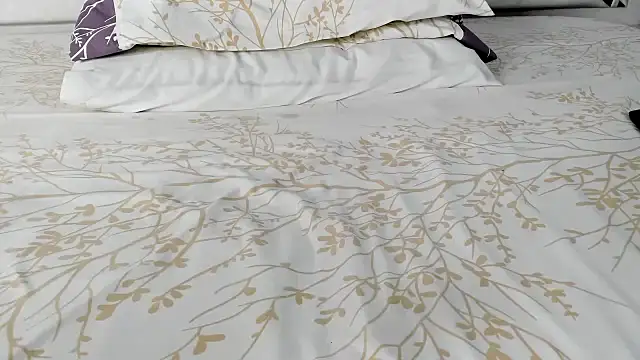 Snapshot of maybelline69 chatting on 10, 9, 2025 maybelline69 online show from 10, 9, 2025