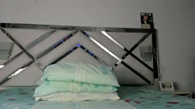 Snapshot of maybelline69 chatting on 4, 11, 2025 maybelline69 online show from 4, 11, 2025