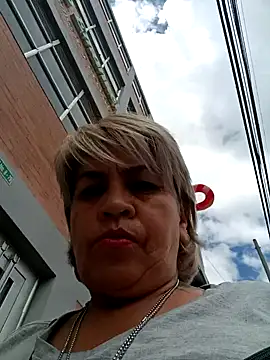 Snapshot of DirtyBIianca chatting on 17, 12, 2024 DirtyBIianca online show from 17, 12, 2024