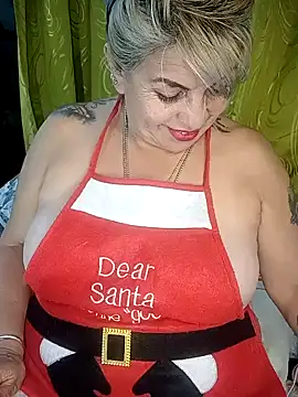 Snapshot of DirtyBIianca chatting on 23, 12, 2024 DirtyBIianca online show from 23, 12, 2024