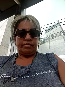 Snapshot of DirtyBIianca chatting on 22, 2, 2025 DirtyBIianca online show from 22, 2, 2025