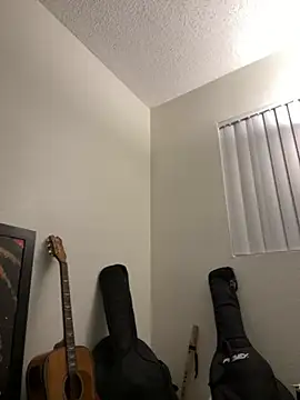 Snapshot of MidnightFlexxx chatting on 4, 1, 2025 MidnightFlexxx online show from 4, 1, 2025