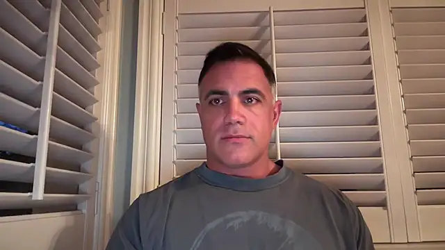 Snapshot of Bad_daddy21 chatting on 21, 10, 2025 Bad daddy21 online show from 21, 10, 2025