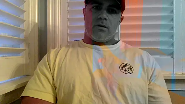 Snapshot of Bad_daddy21 chatting on 20, 11, 2025 Bad daddy21 online show from 20, 11, 2025