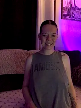 Snapshot of SidneyRaee chatting on 22, 9, 2025 SidneyRaee online show from 22, 9, 2025