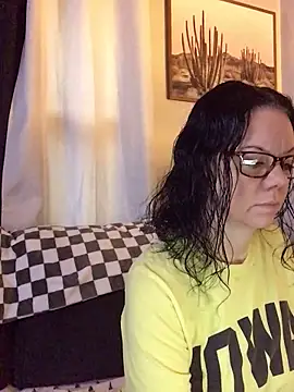 Snapshot of SidneyRaee chatting on 24, 11, 2025 SidneyRaee online show from 24, 11, 2025