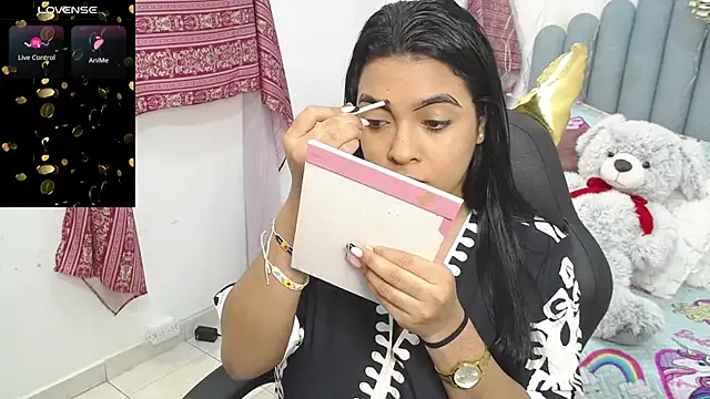 lakshmiraniii online show from 3, 12, 2025