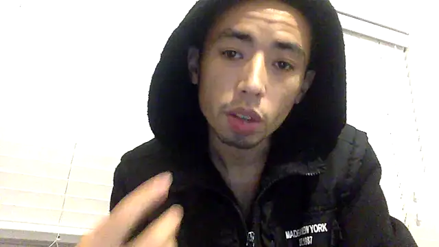 Snapshot of lilboygonewild chatting on 15, 11, 2025 lilboygonewild online show from 15, 11, 2025