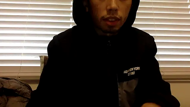 Snapshot of lilboygonewild chatting on 16, 11, 2025 lilboygonewild online show from 16, 11, 2025