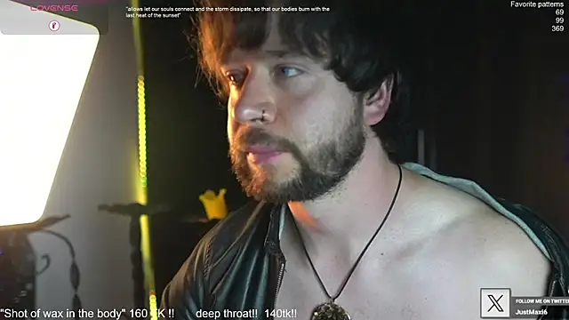 Snapshot of just_maxii chatting on 4, 11, 2025 just maxii online show from 4, 11, 2025