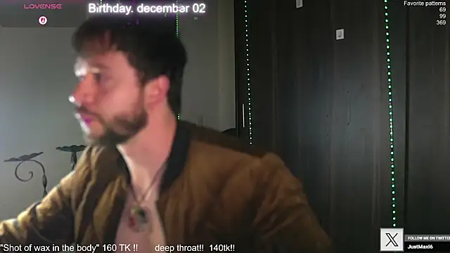 Snapshot of just_maxii chatting on 22, 11, 2025 just maxii online show from 22, 11, 2025