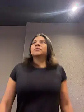 Snapshot of Nina-Eros1 chatting on 28, 11, 2025 Nina-Eros1 online show from 28, 11, 2025