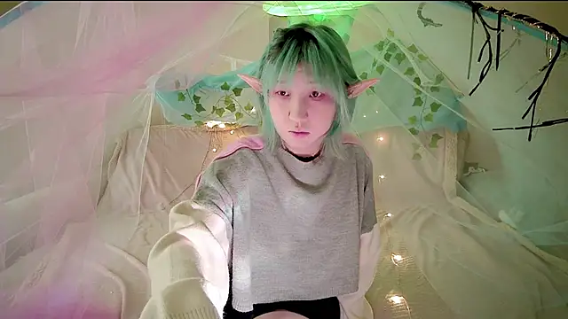 Snapshot of Akemilun chatting on 24, 10, 2025 Akemilun online show from 24, 10, 2025