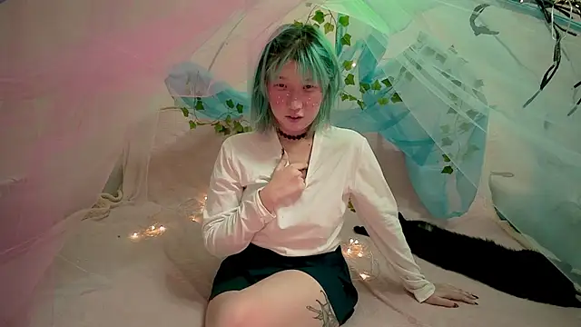 Snapshot of Akemilun chatting on 26, 10, 2025 Akemilun online show from 26, 10, 2025