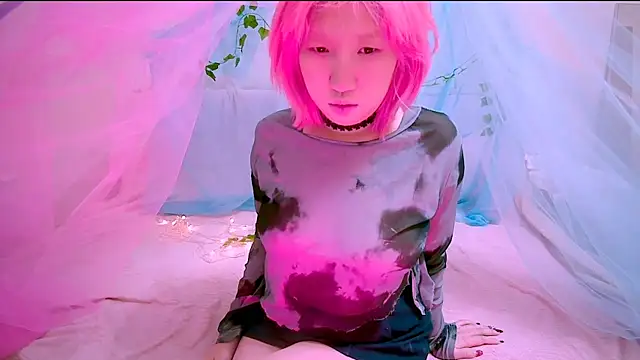 Snapshot of Akemilun chatting on 5, 11, 2025 Akemilun online show from 5, 11, 2025