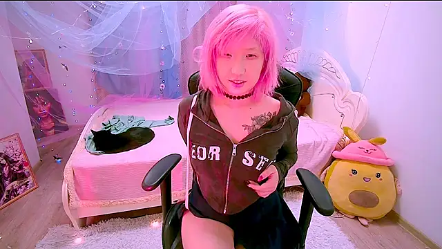 Snapshot of Akemilun chatting on 12, 11, 2025 Akemilun online show from 12, 11, 2025