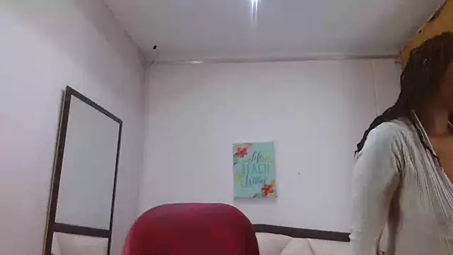 Sara Marks online show from 4, 10, 2025