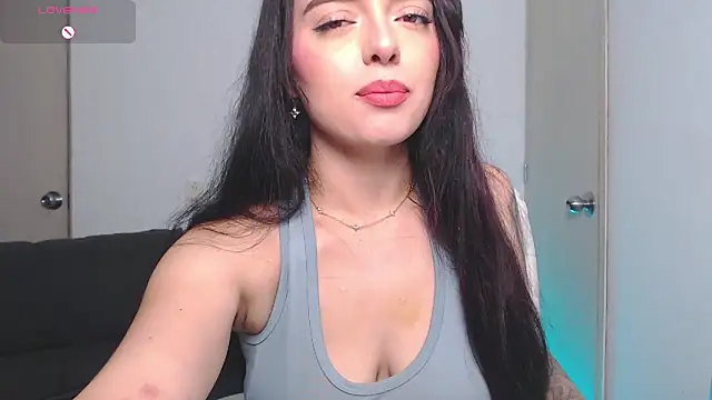 sophialorens s online show from 12, 6, 2026