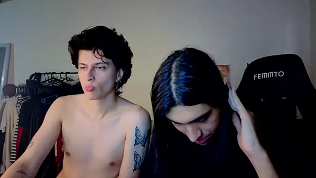 Snapshot of angelitofemboy chatting on 25, 10, 2025 angelitofemboy online show from 25, 10, 2025