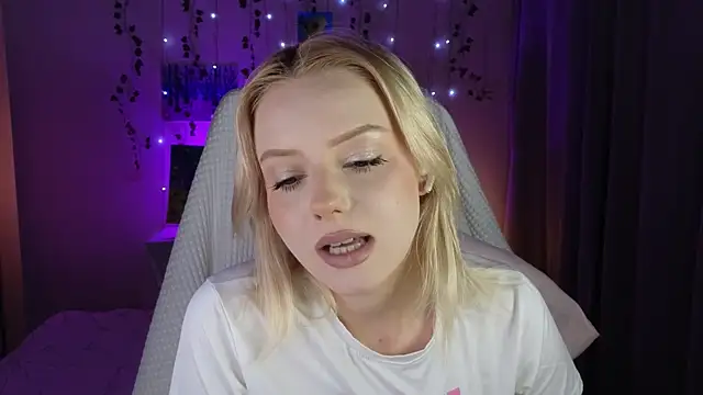 Snapshot of ImBonBon chatting on 3, 7, 2026 ImBonBon online show from 3, 7, 2026