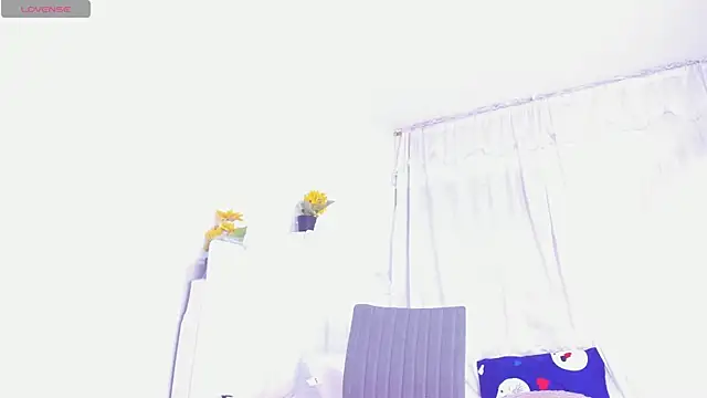 Snapshot of RoxannaBlanche chatting on 26, 2, 2025 RoxannaBlanche online show from 26, 2, 2025