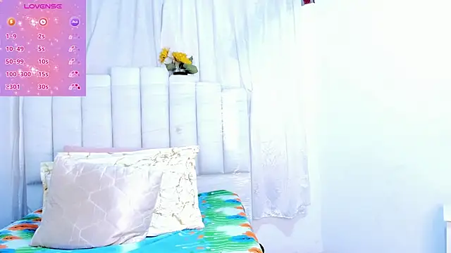 Snapshot of RoxannaBlanche chatting on 28, 9, 2025 RoxannaBlanche online show from 28, 9, 2025