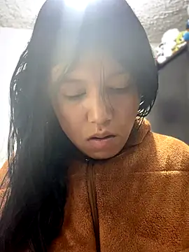 emily rosse04 online show from 6, 11, 2025