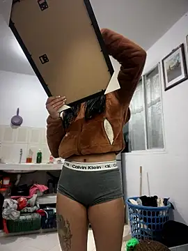 emily rosse04 online show from 11, 1, 2026