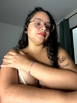 Snapshot of CurlyGirl_1 chatting on 9, 11, 2025 CurlyGirl 1 online show from 9, 11, 2025