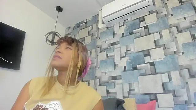 angel dthroatt online show from 10, 3, 2026