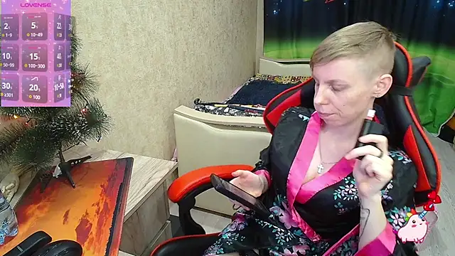 Alexis Gordon online show from 3, 1, 2025