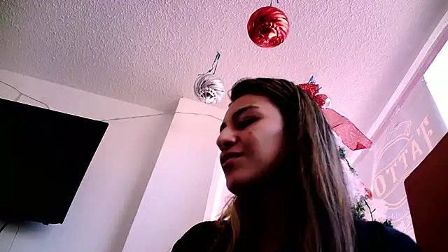Daniela CameloSQ online show from 8, 12, 2024