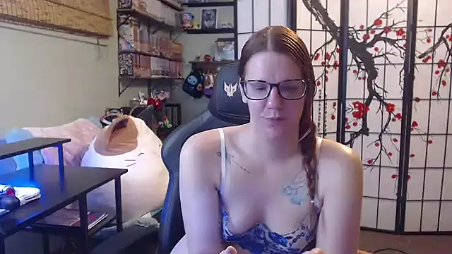 Snapshot of Sarahtineke chatting on 17, 5, 2026 Sarahtineke online show from 17, 5, 2026