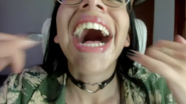 Katty mouth online show from 3, 2, 2025