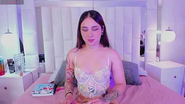 Snapshot of Luciana_66 chatting on 1, 2, 2025 Luciana 66 online show from 1, 2, 2025