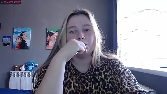 Light Luna online show from 18, 9, 2025