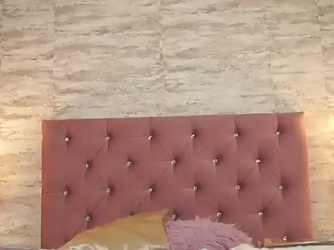 Snapshot of IsabellMendez_ chatting on 11, 1, 2025 IsabellMendez online show from 11, 1, 2025