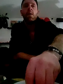 Snapshot of eltoulou chatting on 18, 1, 2025 eltoulou online show from 18, 1, 2025