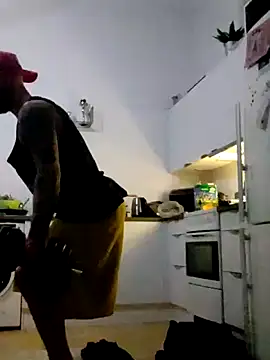 Snapshot of eltoulou chatting on 12, 2, 2025 eltoulou online show from 12, 2, 2025