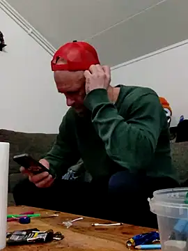 Snapshot of eltoulou chatting on 24, 2, 2025 eltoulou online show from 24, 2, 2025