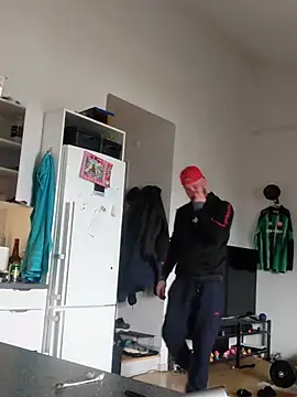 Snapshot of eltoulou chatting on 25, 2, 2025 eltoulou online show from 25, 2, 2025