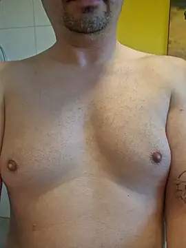 Snapshot of Picknick84 chatting on 18, 11, 2025 Picknick84 online show from 18, 11, 2025