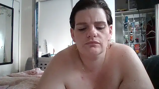 Snapshot of BeckiTooSweet chatting on 3, 10, 2025 BeckiTooSweet online show from 3, 10, 2025