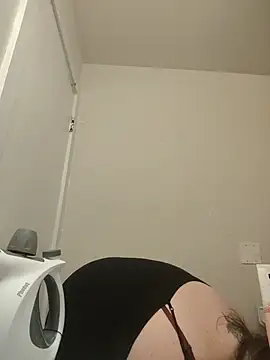 Snapshot of BeckiTooSweet chatting on 21, 10, 2025 BeckiTooSweet online show from 21, 10, 2025