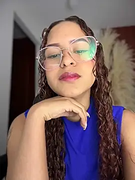 Snapshot of gretta_kler1 chatting on 28, 9, 2025 gretta kler1 online show from 28, 9, 2025