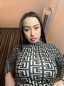 deliaroyal online show from 27, 2, 2025